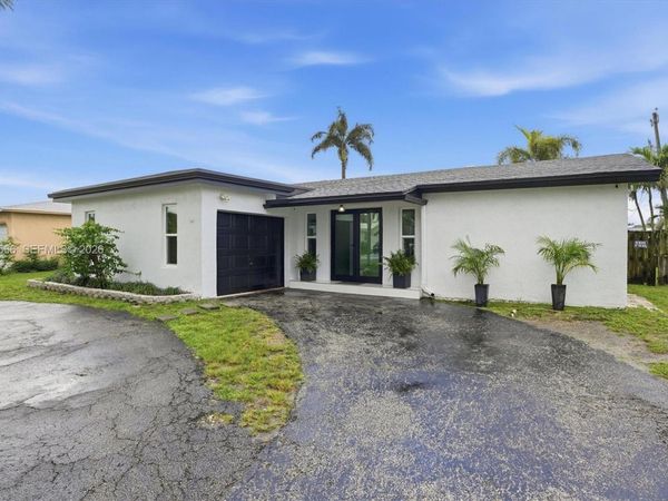 11920 NW 31st Pl , Sunrise, FL 33323