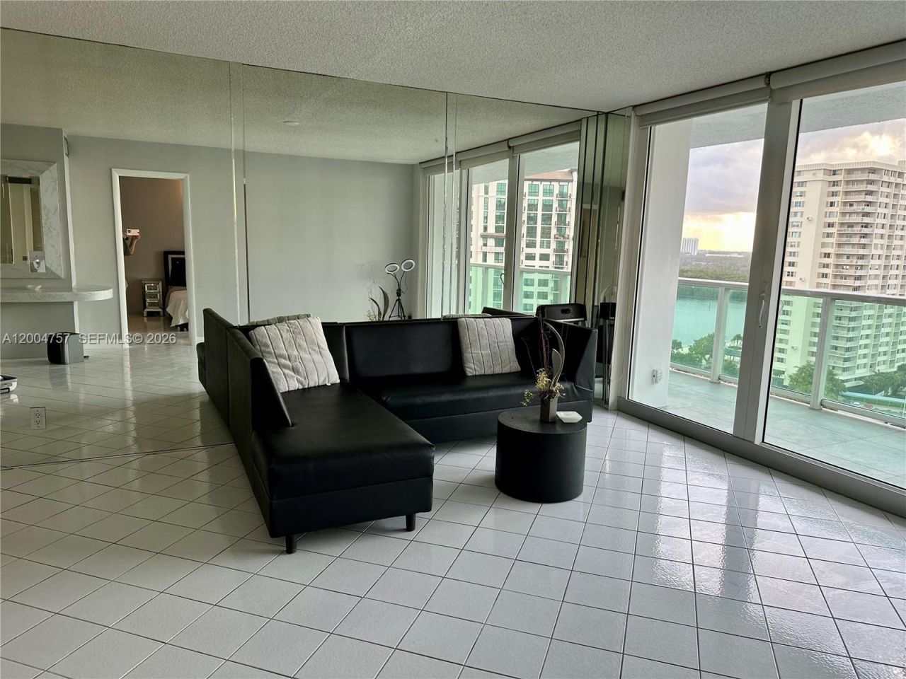 100 Bayview Dr, Unit 1503, Sunny Isles Beach, FL 33160 Photo