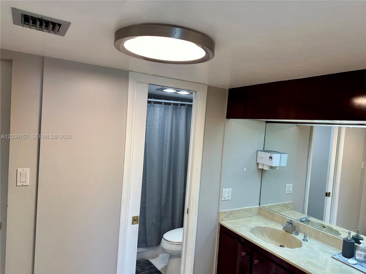 100 Bayview Dr, Unit 1503, Sunny Isles Beach, FL 33160 Photo