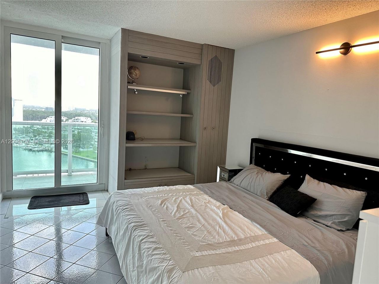 100 Bayview Dr, Unit 1503, Sunny Isles Beach, FL 33160 Photo