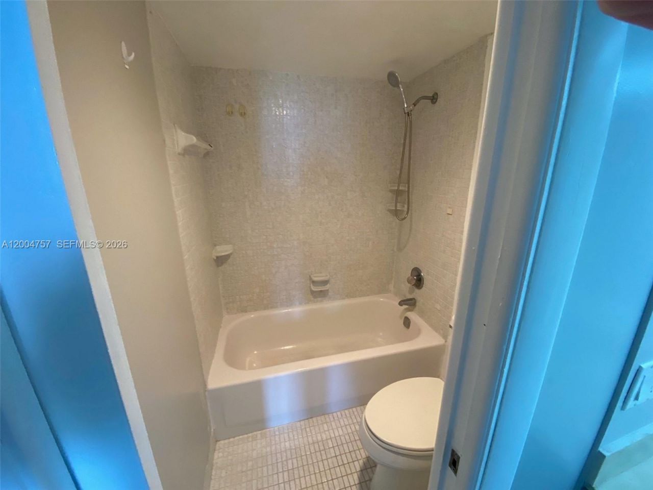 100 Bayview Dr, Unit 1503, Sunny Isles Beach, FL 33160 Photo