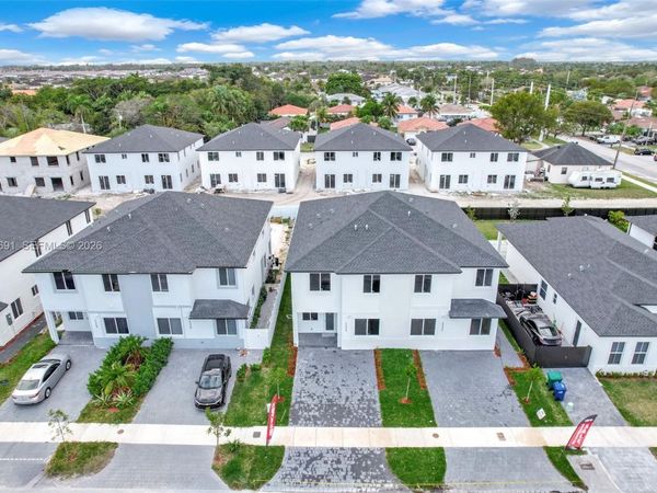 22555 SW 125th Ave , Miami, FL 33170