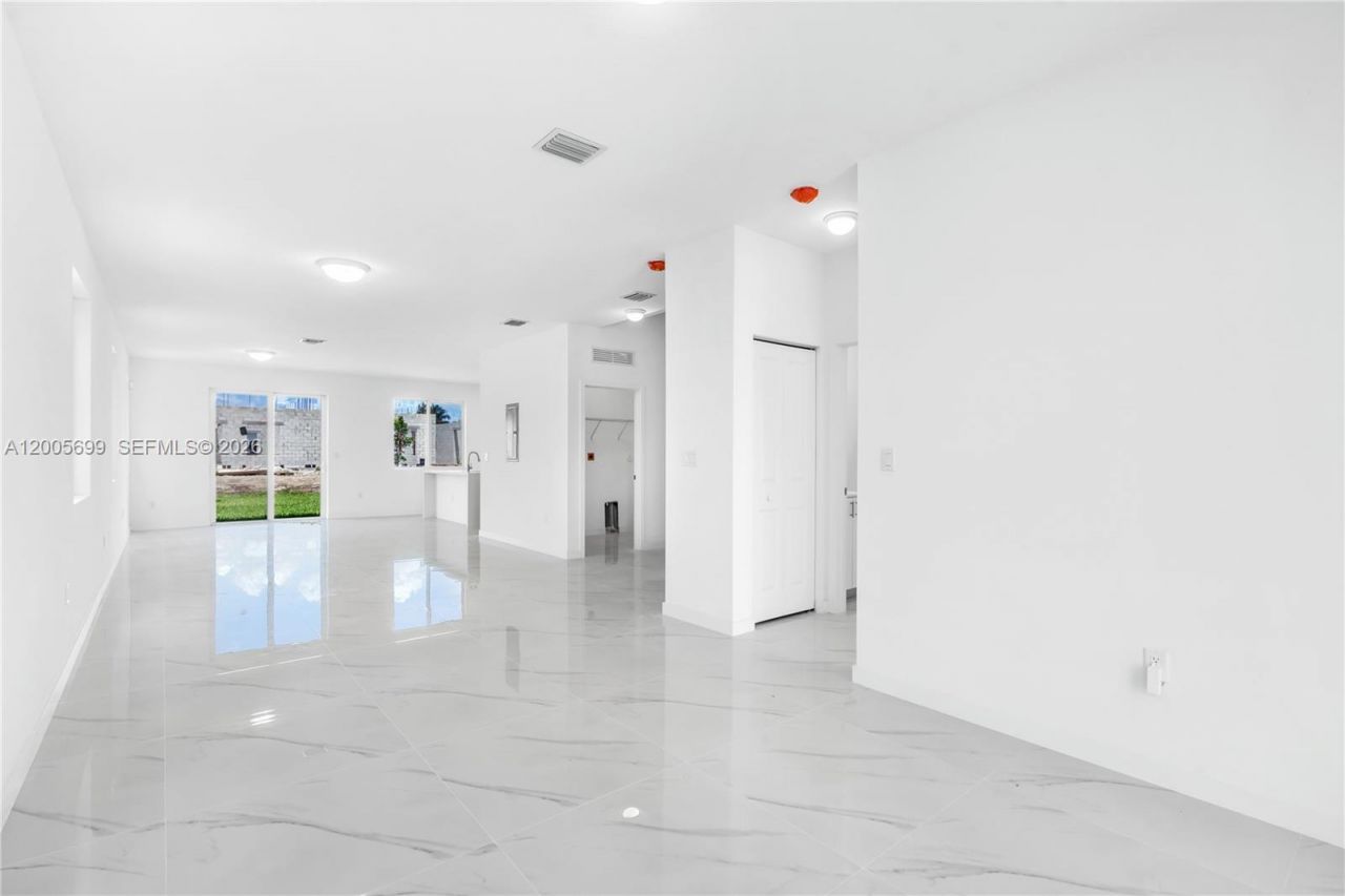 22445 SW 125th Ave , Unit 18A, Miami, FL 33170 Photo