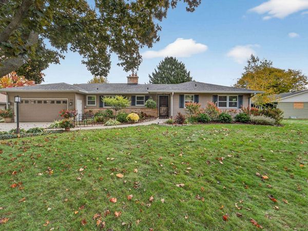 313 S Jefferson Street, Verona, WI 53593