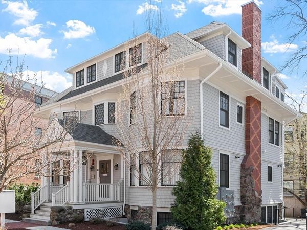 38 Englewood Ave, Unit 1, Boston, MA 02135