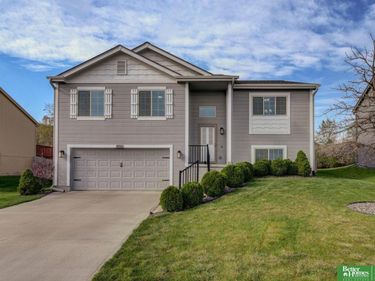 14561 Wyoming Street , Bennington, NE 68007