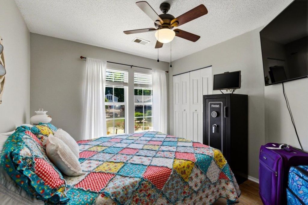 642 Oakhurst Dr.  Photo 13