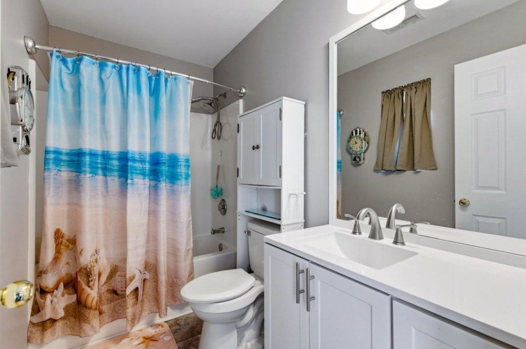 642 Oakhurst Dr.  Photo 21