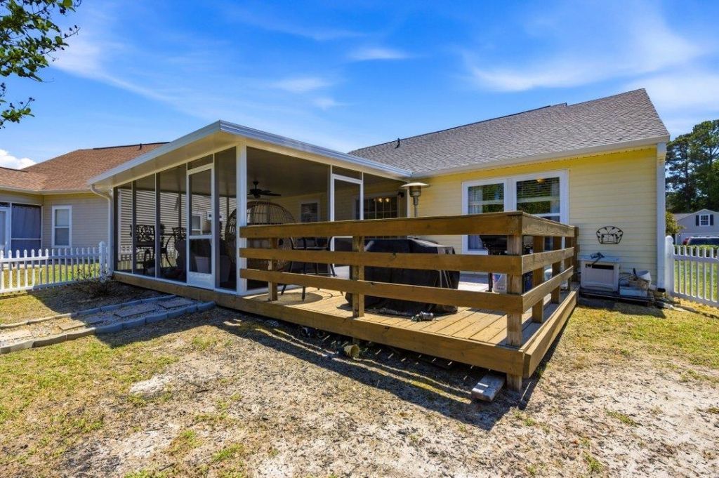 642 Oakhurst Dr.  Photo 27