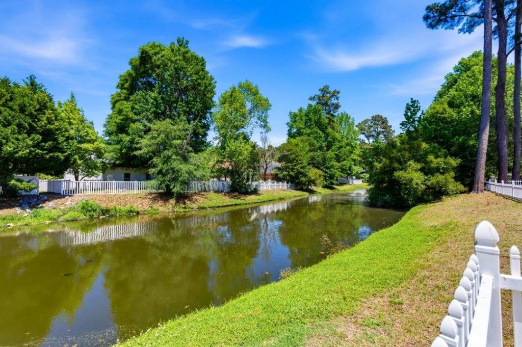 642 Oakhurst Dr.  Photo 30