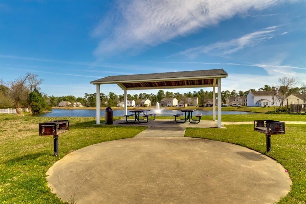 642 Oakhurst Dr.  Photo 33