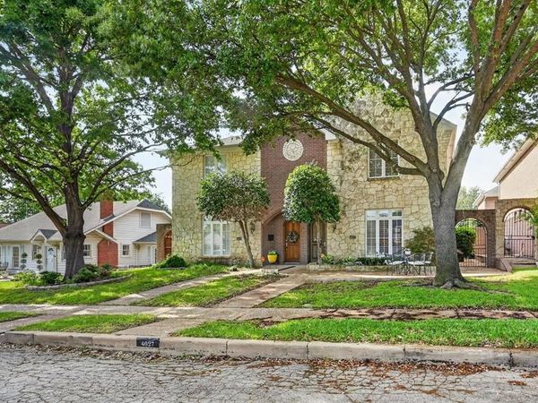 4627 Collinwood Avenue , Fort Worth, TX 76107