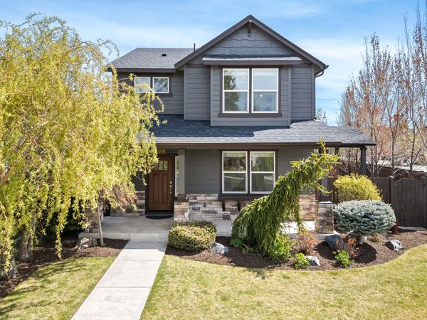 63250 NW Newhall Place, Bend, OR 97703