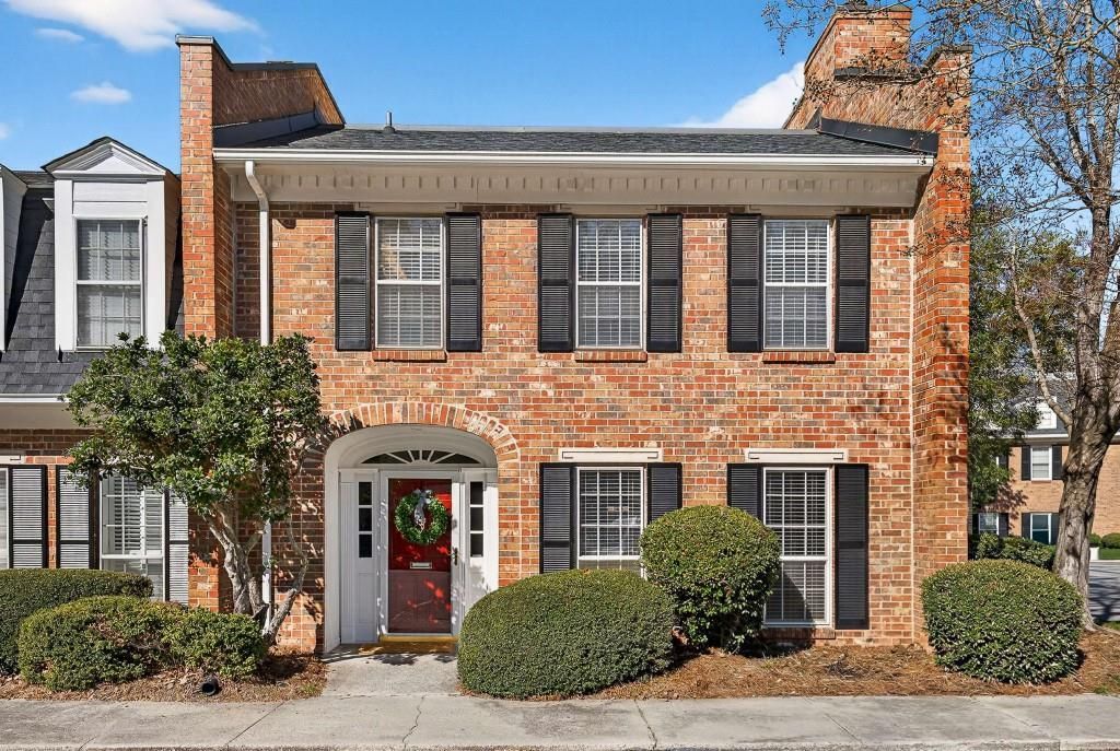 14 Bassett Hall Place Nw, Unit 14, Atlanta, GA 30318 Main Photo