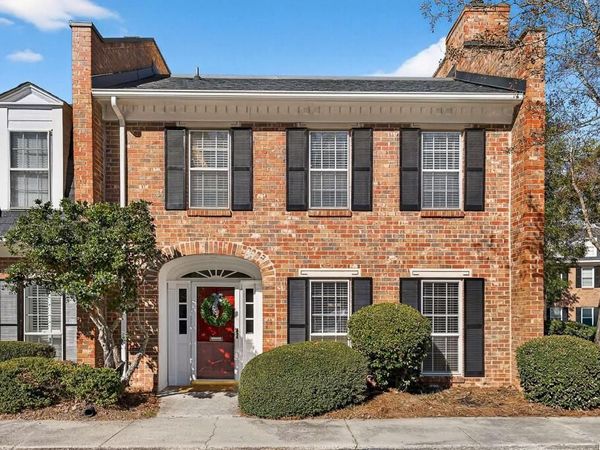 14 Bassett Hall Place NW, Unit 14, Atlanta, GA 30318