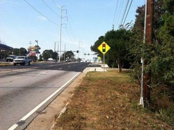 4626 Glenwood Road , Decatur, GA 30035