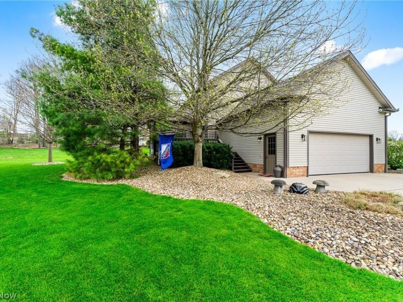 98 Jade Circle, Canfield, OH 44406 Photo 19