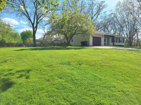 227 Juneway Terrace, Lake Bluff, IL 60044