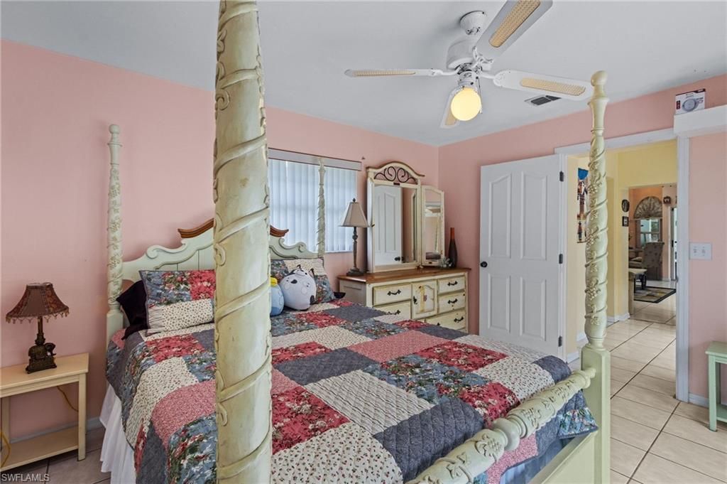 1814 SW 18th Ter , Cape Coral, FL 33991 Photo
