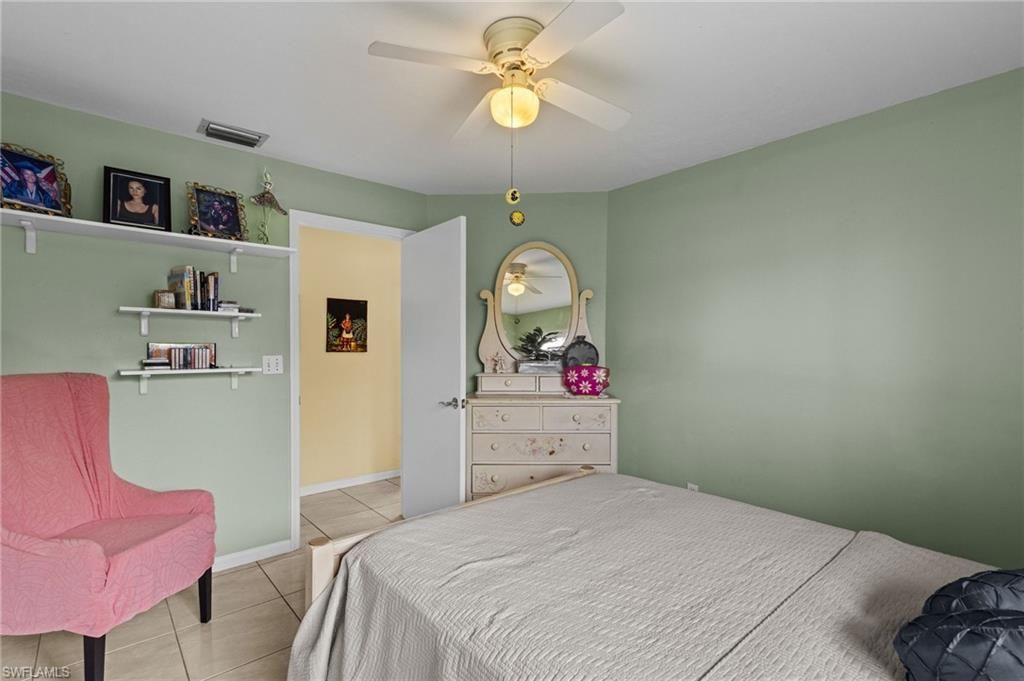 1814 SW 18th Ter , Cape Coral, FL 33991 Photo