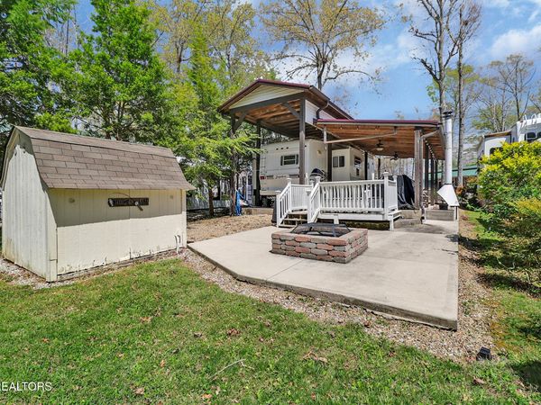 86 Apache Tr, Crossville, TN 38572