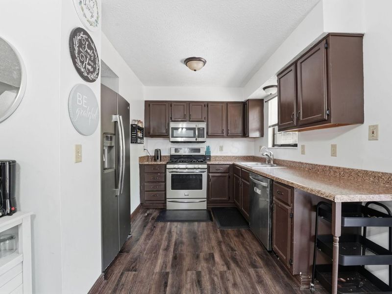 1184 Cambridge Way , Pickerington, OH 43147 Photo 7