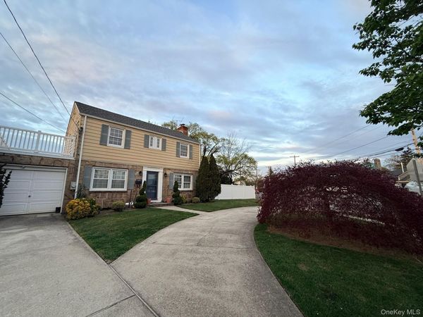 Malverne, NY 11565