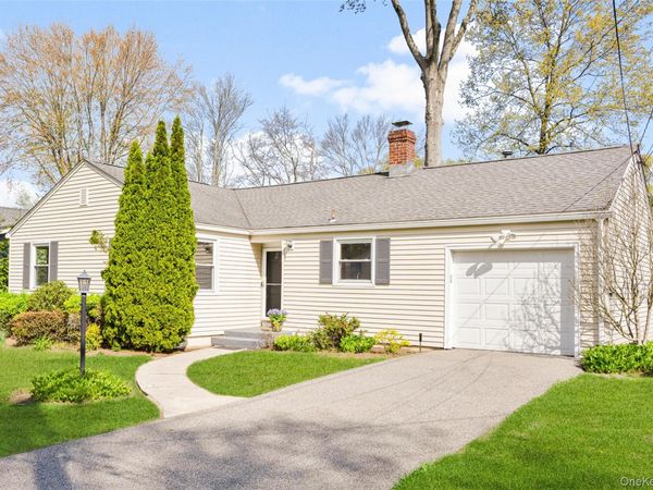 22 Rogers Drive, New Rochelle, NY 10804