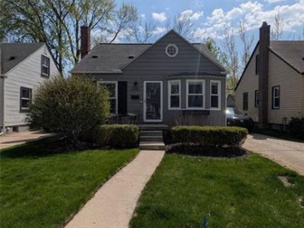 2283 Cambridge Road , Berkley, MI 48072