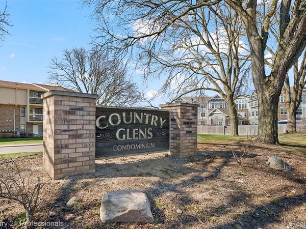 30515 W 14 Mile Road , Farmington Hills, MI 48334