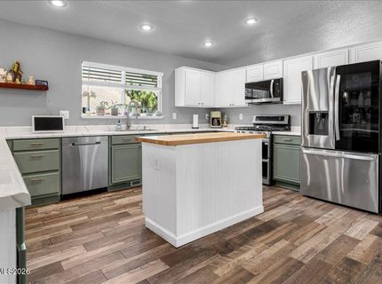 17900 Timber Grove Court, Reno, NV 89508 Photo