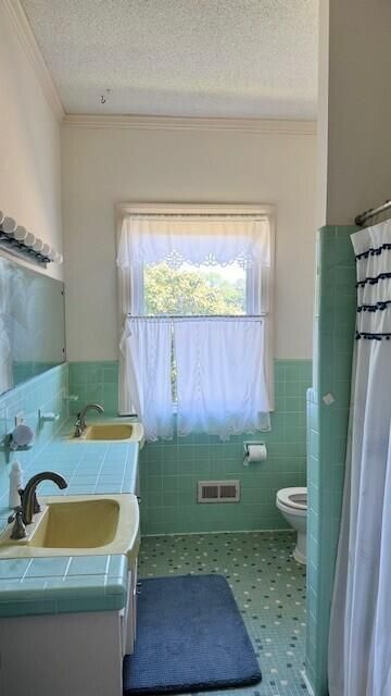 3283 North Road Photo 14