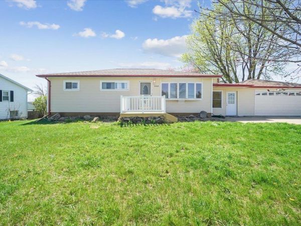 2509 Viking Place, Cedar Falls, IA 50613