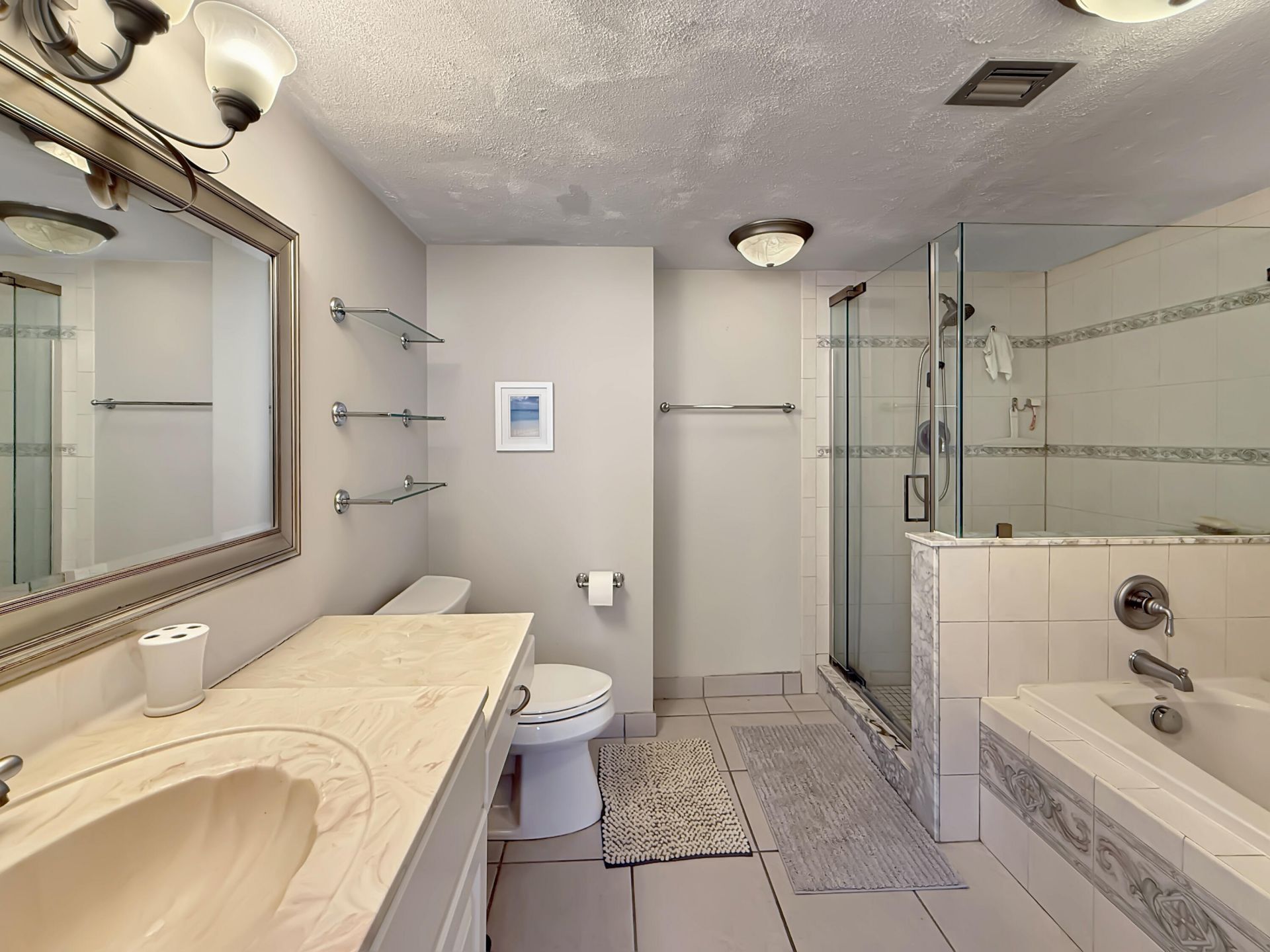 4200 N Ocean Drive, Unit 1-902, Singer Island, FL 33404 Photo