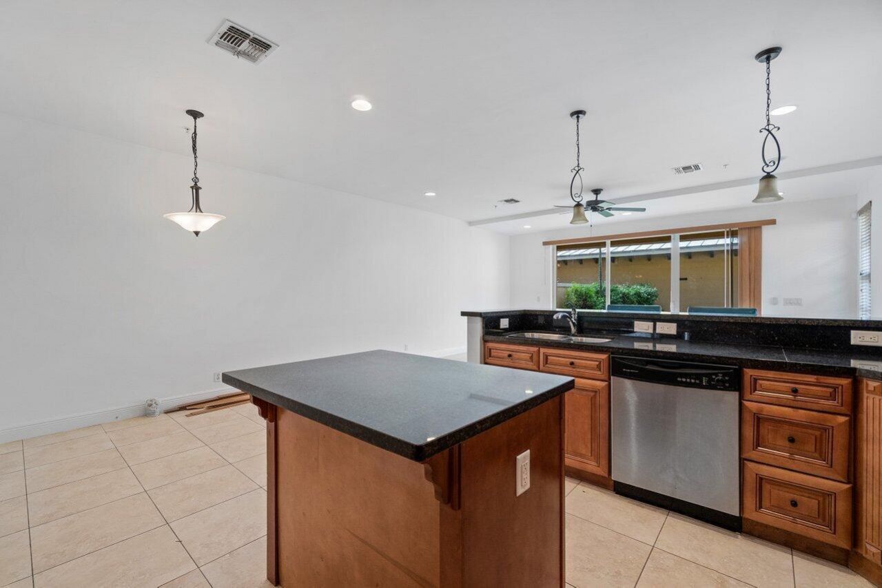 811 S Federal Highway, Unit 1, Lake Worth Beach, FL 33460 Photo