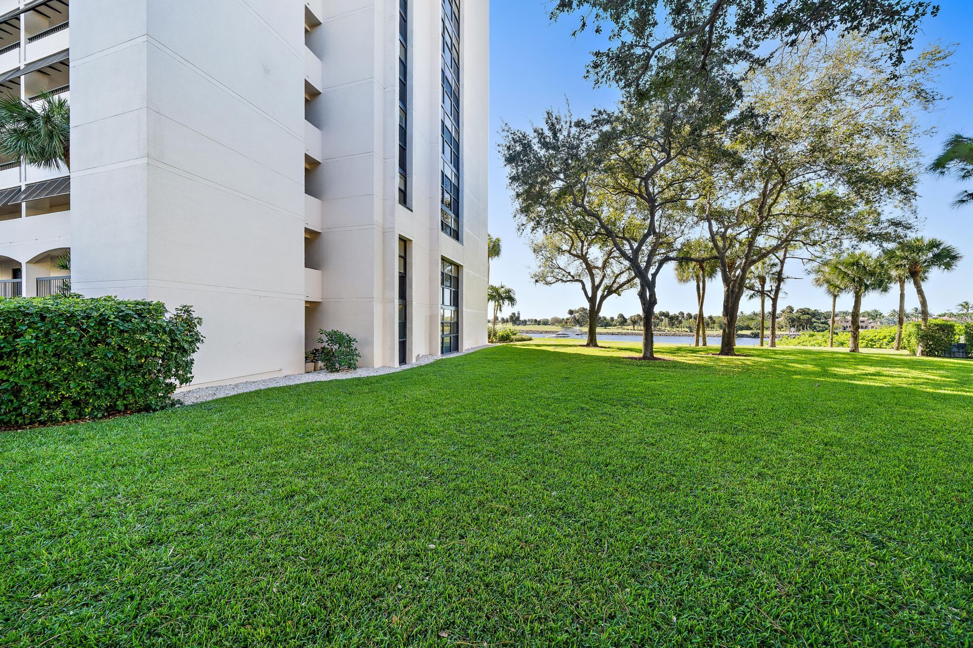 356 Golfview Road, Unit 903, North Palm Beach, FL 33408 Photo