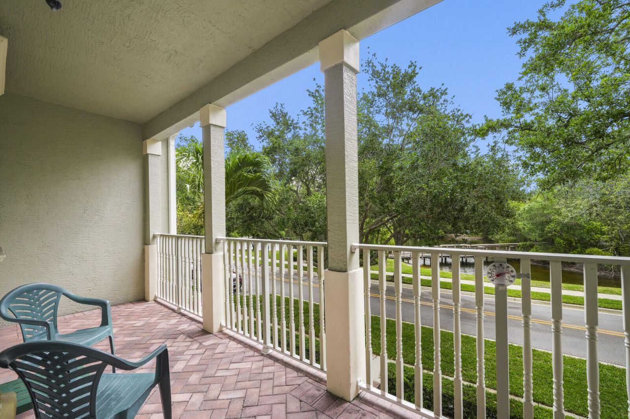 174 W Thatch Palm Circle, Jupiter, FL 33458 Photo