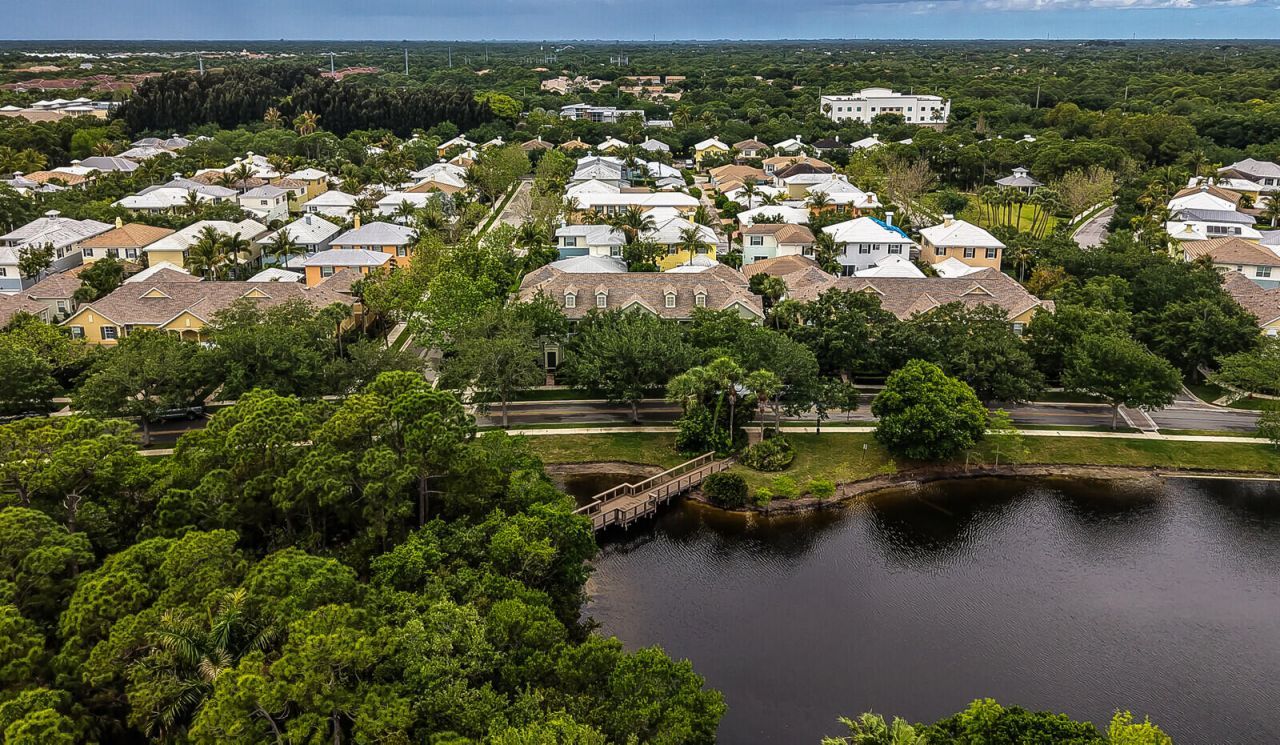 174 W Thatch Palm Circle, Jupiter, FL 33458 Photo
