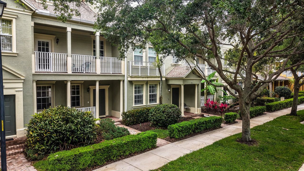 174 W Thatch Palm Circle, Jupiter, FL 33458 Photo