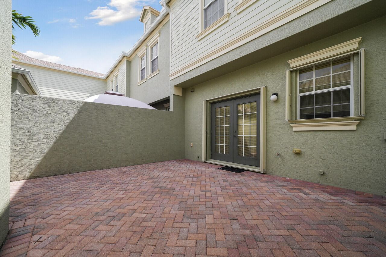 174 W Thatch Palm Circle, Jupiter, FL 33458 Photo