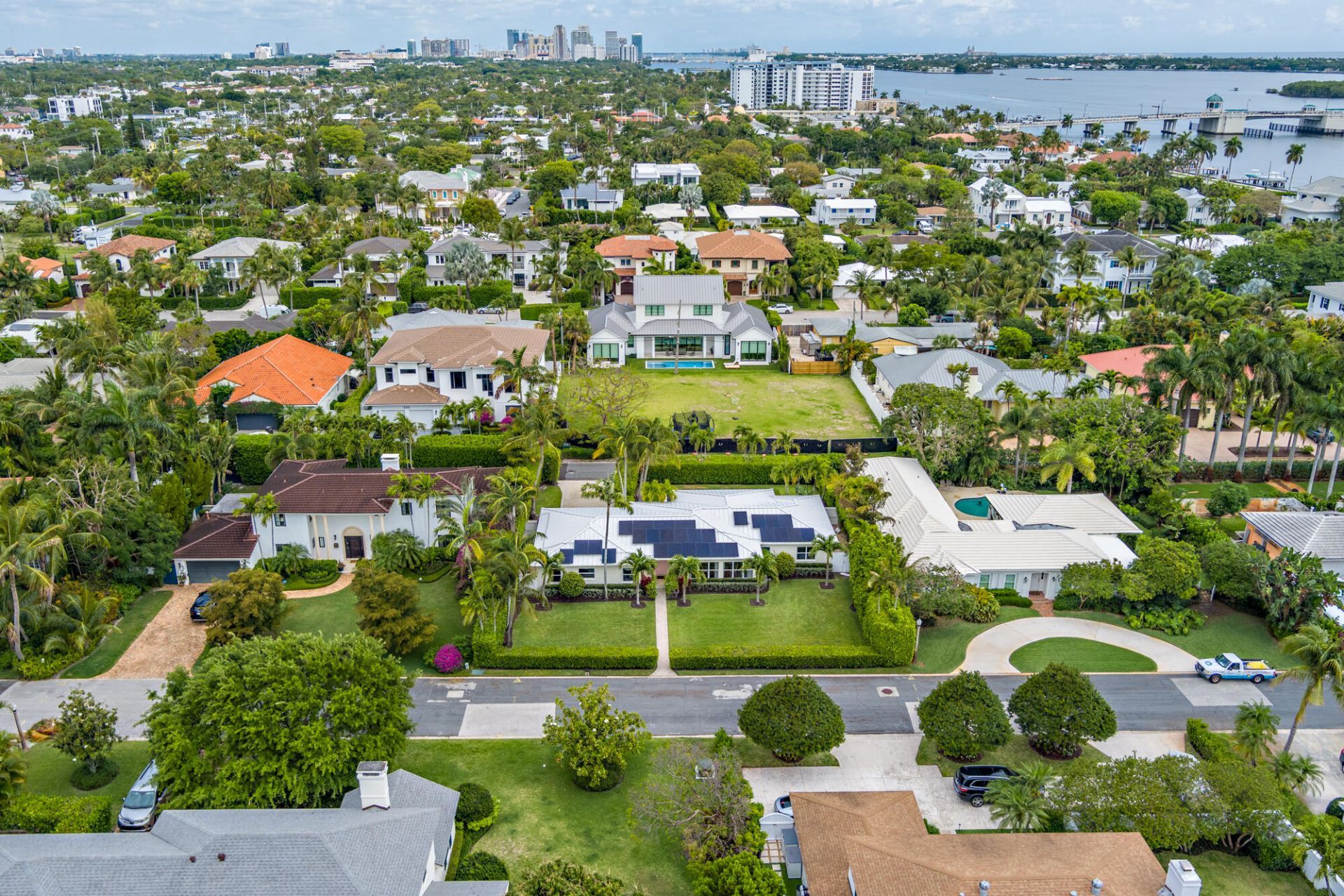 225 Russlyn Drive, West Palm Beach, FL 33405 Photo