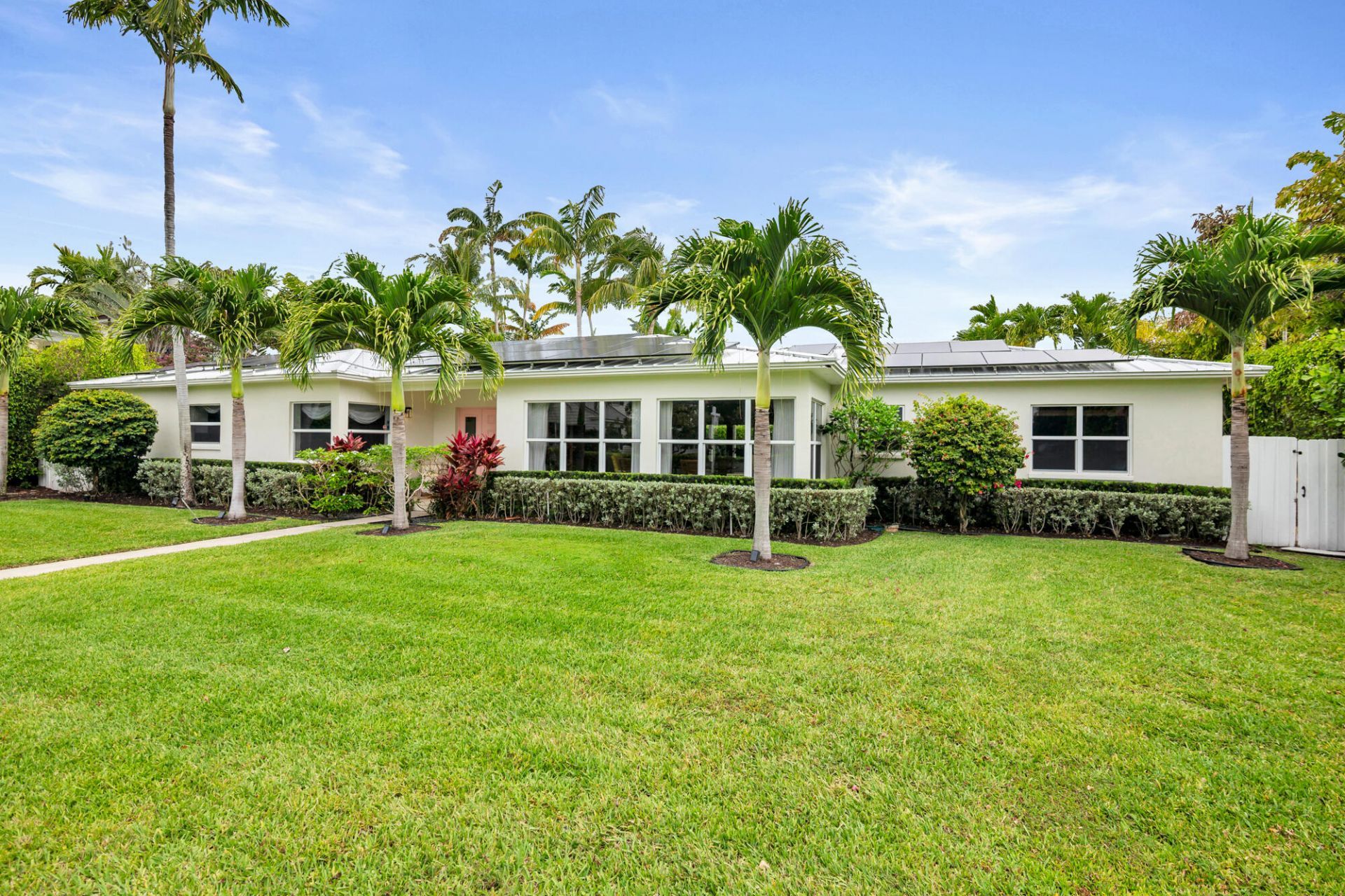 225 Russlyn Drive, West Palm Beach, FL 33405 Photo
