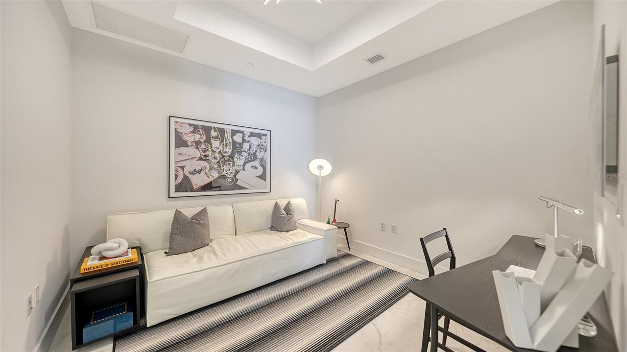 111 S Pineapple Avenue, Unit 1013, Sarasota, FL 34236 Photo