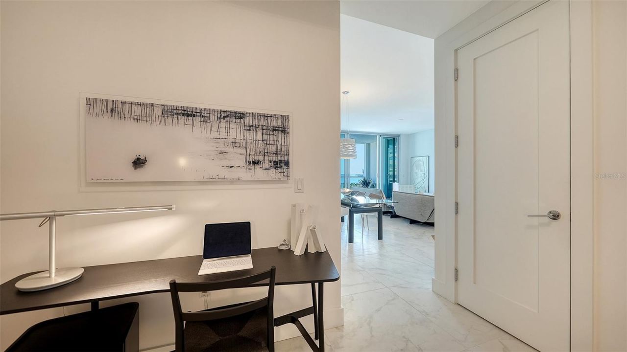 111 S Pineapple Avenue, Unit 1013, Sarasota, FL 34236 Photo