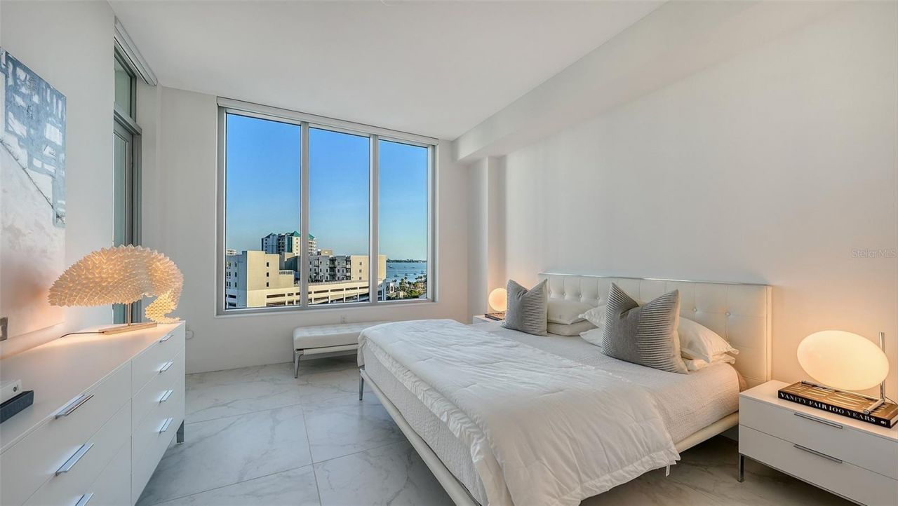 111 S Pineapple Avenue, Unit 1013, Sarasota, FL 34236 Photo