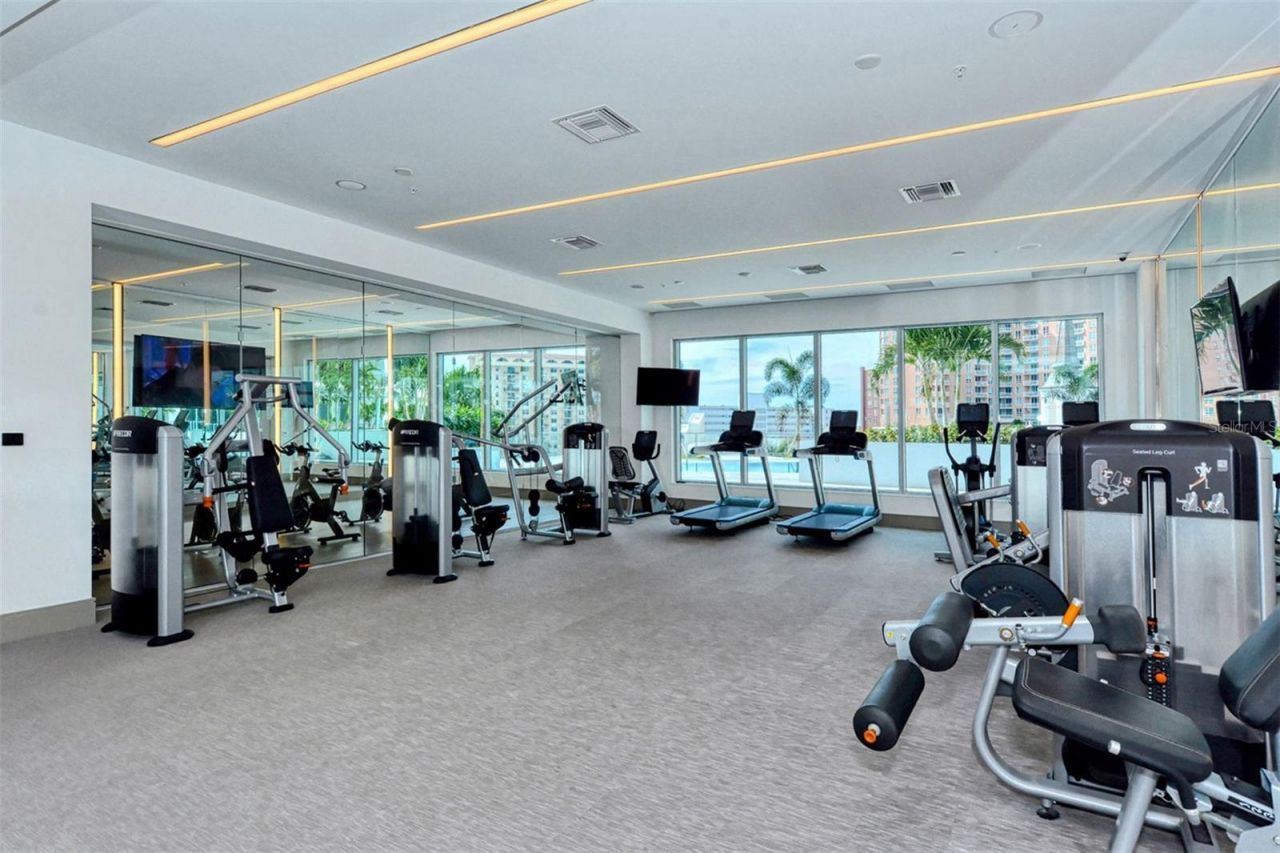 111 S Pineapple Avenue, Unit 1013, Sarasota, FL 34236 Photo