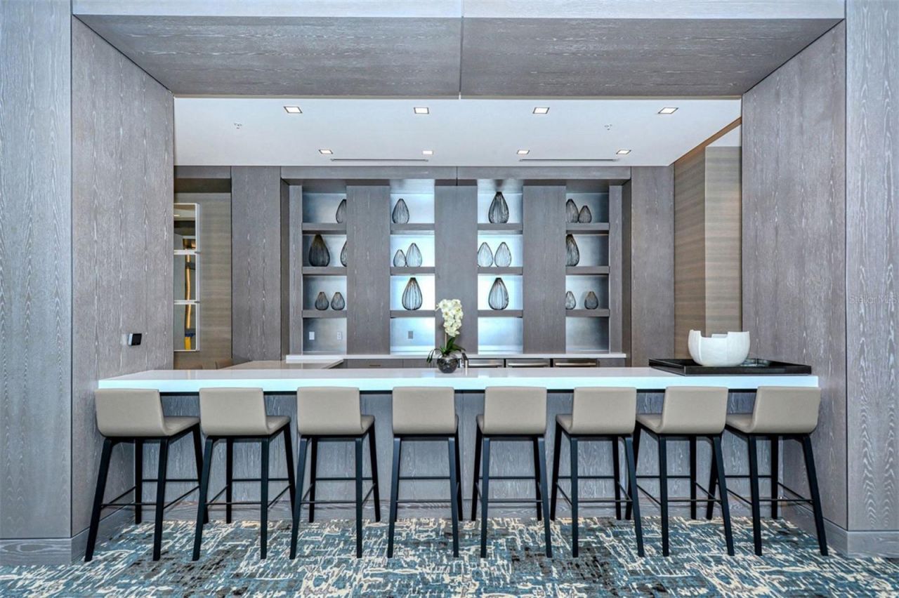 111 S Pineapple Avenue, Unit 1013, Sarasota, FL 34236 Photo