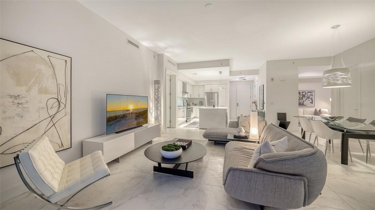 111 S Pineapple Avenue, Unit 1013, Sarasota, FL 34236 Photo