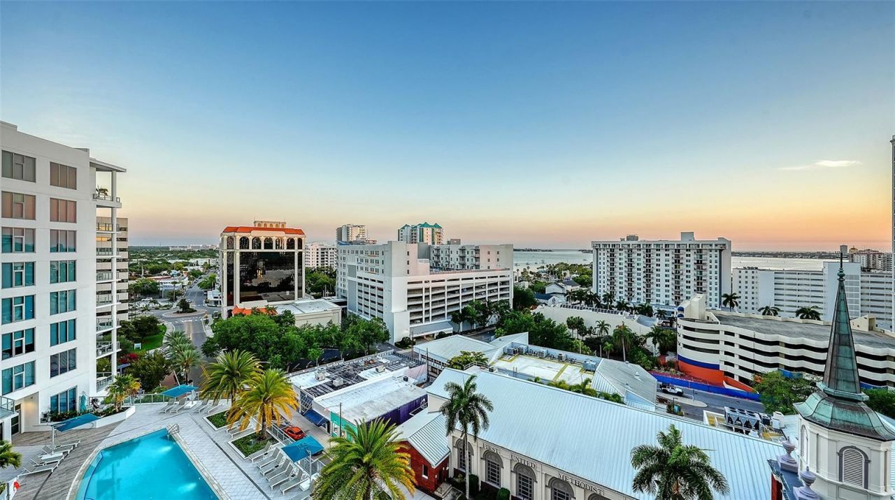 111 S Pineapple Avenue, Unit 1013, Sarasota, FL 34236 Photo