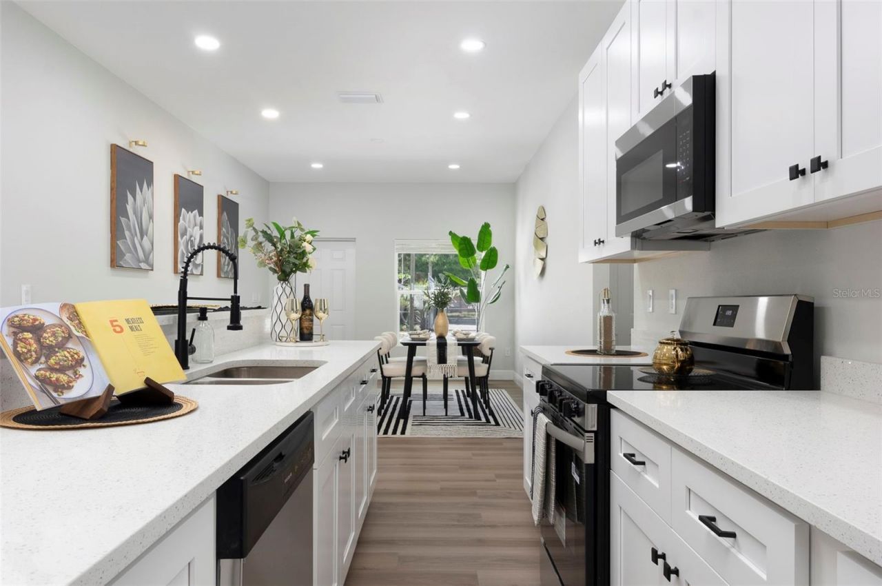 1934 Auburn Street S, Saint Petersburg, FL 33712 Photo